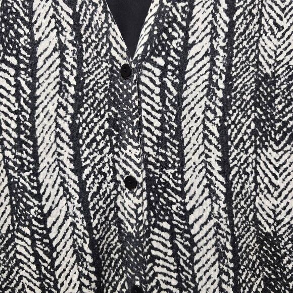Neiman Marcus The Cashmere Collection Black and White Print Cardigan Cashmere Si - Picture 2 of 5